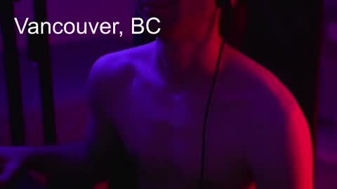 urboytoy_512 online show from 11.26.25