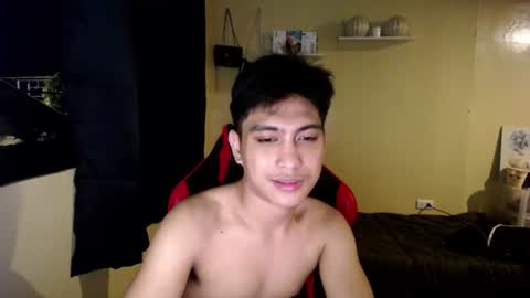 Snapshot of urcuteguy_jhonx chatting on 07.20.26 Dannie online show from 07.20.26