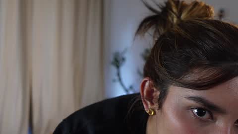 Snapshot of urcutelinda chatting on 12.04.24 Linda Restrepo online show from 12.04.24