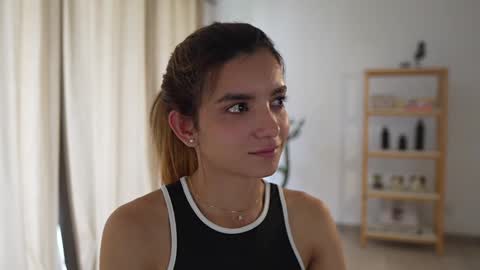 Snapshot of urcutelinda chatting on 12.13.24 Linda Restrepo online show from 12.13.24