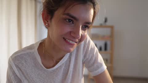 Snapshot of urcutelinda chatting on 12.13.24 Linda Restrepo online show from 12.13.24