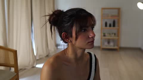 Snapshot of urcutelinda chatting on 01.06.25 Linda Restrepo online show from 01.06.25