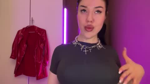 Margo online show from 11.21.25