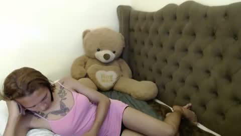 Snapshot of urdollacyl chatting on 06.21.26 Sweetacyl online show from 06.21.26