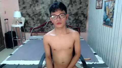 urdreamboy_doms online show from 04.29.26