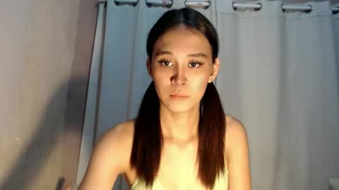 Snapshot of urdreamgirl_stephanie chatting on 04.19.26 stephanie online show from 04.19.26