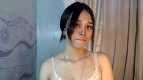 Snapshot of urdreamgirl_stephanie chatting on 07.07.26 stephanie online show from 07.07.26