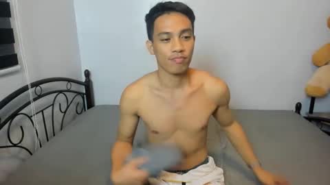 Snapshot of urfucker_vinz chatting on 01.16.26 urfucker_vinz online show from 01.16.26