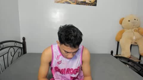 Snapshot of urfucker_vinz chatting on 02.09.26 urfucker_vinz online show from 02.09.26