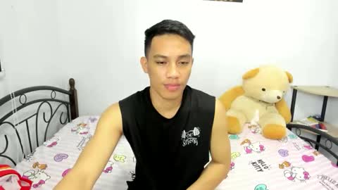 Snapshot of urfucker_vinz chatting on 03.02.26 urfucker_vinz online show from 03.02.26