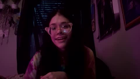 Snapshot of urfxvecouplee chatting on 10.12.25 urfxvecouplee online show from 10.12.25