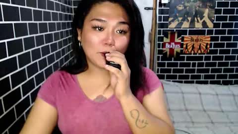 Snapshot of urgirl_dimple chatting on 09.11.25 Dimple online show from 09.11.25