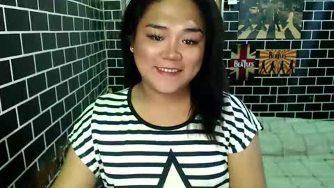 Snapshot of urgirl_dimple chatting on 09.24.25 Dimple online show from 09.24.25