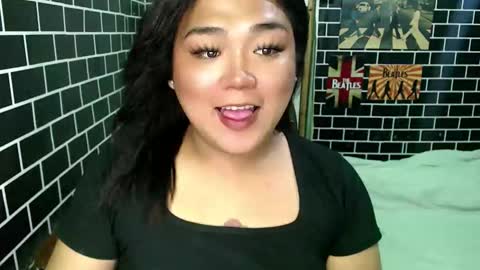 Snapshot of urgirl_dimple chatting on 09.29.25 Dimple online show from 09.29.25
