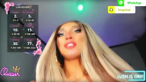 Snapshot of urgoddess_bella chatting on 05.27.26 My bella 3 online show from 05.27.26