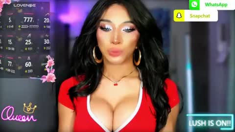 Snapshot of urgoddess_bella chatting on 06.25.26 My bella 3 online show from 06.25.26
