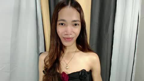 Snapshot of urhot_athena chatting on 06.18.26 urhot_athena online show from 06.18.26