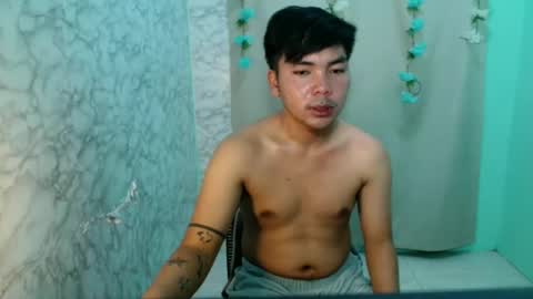 Snapshot of urhot_kharlxoxo chatting on 05.13.26 john carlo online show from 05.13.26