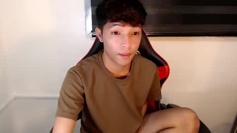 Snapshot of urhotethanxx chatting on 02.25.26 Ethan online show from 02.25.26