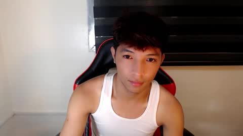 Snapshot of urhotethanxx chatting on 02.27.26 Ethan online show from 02.27.26