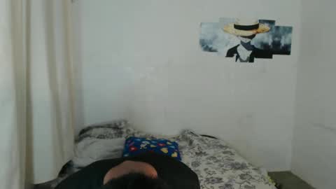 Snapshot of urhotfuckingass chatting on 01.12.25 richard online show from 01.12.25