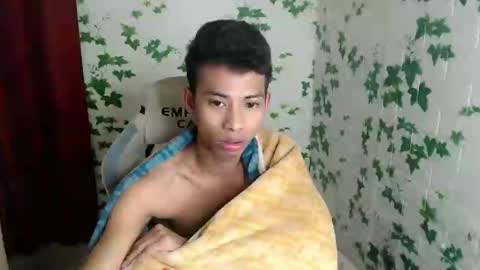 Snapshot of urhotfuckingass chatting on 01.16.25 richard online show from 01.16.25