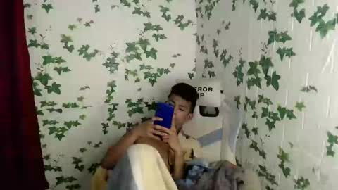 Snapshot of urhotfuckingass chatting on 01.27.25 richard online show from 01.27.25