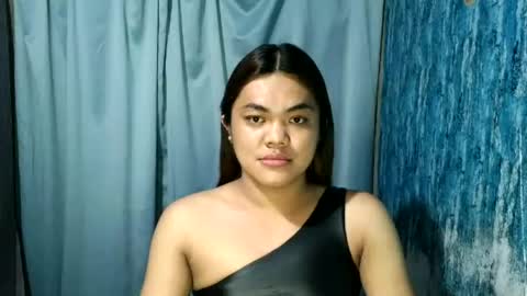Snapshot of urhottie_bella chatting on 06.28.26 urhottie_bella online show from 06.28.26