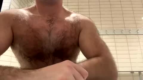 Snapshot of urhungdaddy8 chatting on 04.14.26 Hung Daddy online show from 04.14.26