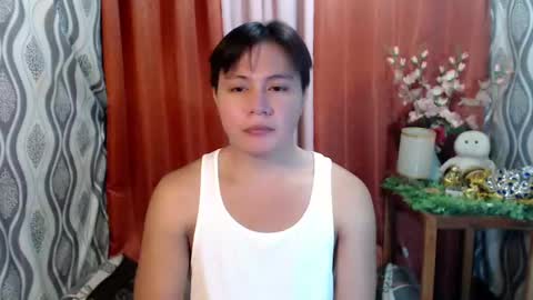 Snapshot of urhunky_ivan chatting on 12.17.24 urhunky_ivan online show from 12.17.24