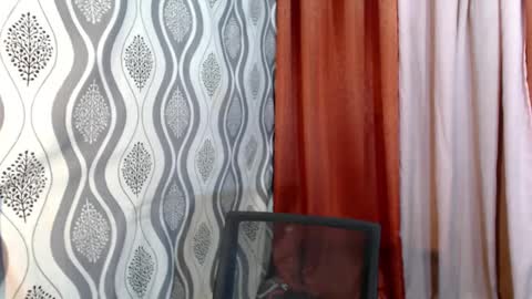 Snapshot of urhunky_ivan chatting on 01.27.25 urhunky_ivan online show from 01.27.25