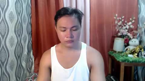 Snapshot of urhunky_ivan chatting on 02.04.25 urhunky_ivan online show from 02.04.25