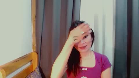 urlovely_che online show from 12.14.25