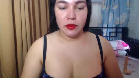 Snapshot of urlovercockxxx chatting on 07.14.26 janah online show from 07.14.26
