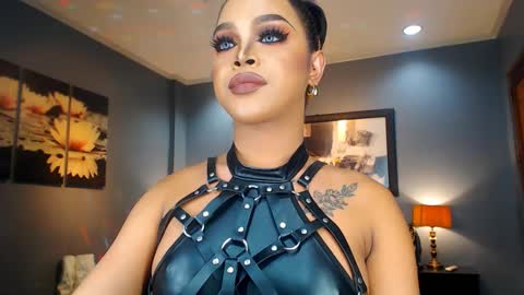 UrMajestyTyra online show from 03.11.25