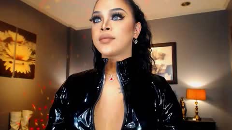 UrMajestyTyra online show from 09.22.25