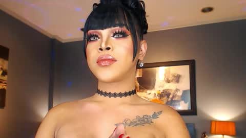 UrMajestyTyra online show from 11.17.25