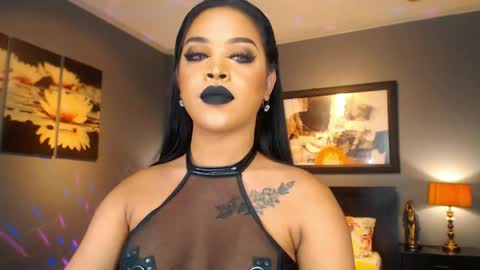 Snapshot of urmajestytyra chatting on 04.23.26 UrMajestyTyra online show from 04.23.26