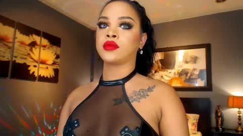 Snapshot of urmajestytyra chatting on 05.04.26 UrMajestyTyra online show from 05.04.26