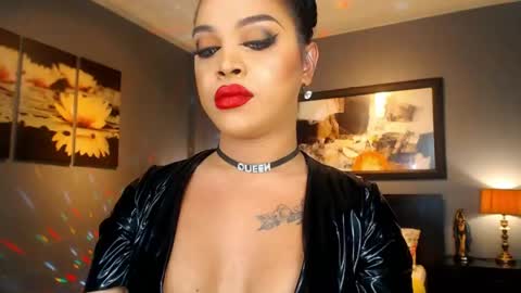 Snapshot of urmajestytyra chatting on 05.05.26 UrMajestyTyra online show from 05.05.26