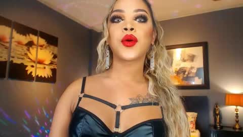 Snapshot of urmajestytyra chatting on 05.07.26 UrMajestyTyra online show from 05.07.26