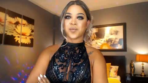 Snapshot of urmajestytyra chatting on 05.27.26 UrMajestyTyra online show from 05.27.26