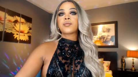 Snapshot of urmajestytyra chatting on 05.27.26 UrMajestyTyra online show from 05.27.26