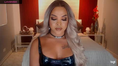 Snapshot of urmajestytyra chatting on 05.28.26 UrMajestyTyra online show from 05.28.26