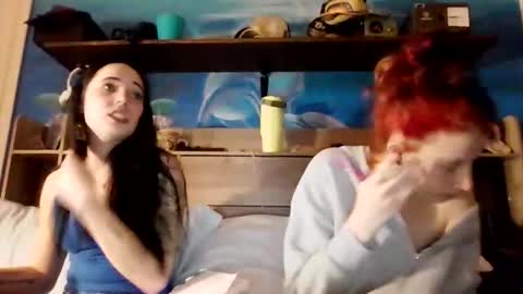 Snapshot of urmomalexx chatting on 02.27.26 urmomalexx online show from 02.27.26