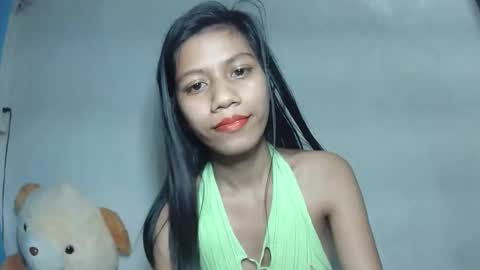 It me SHELLA  online show from 03.12.26