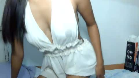 Snapshot of urmorenasexygirl4u chatting on 07.07.26 It me SHELLA online show from 07.07.26