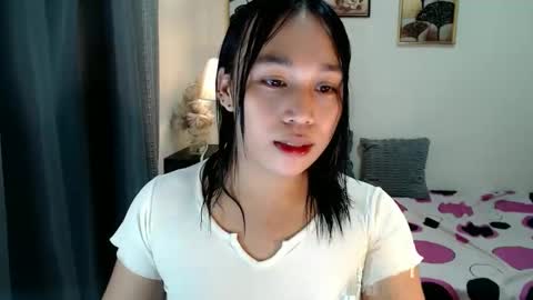 Snapshot of urnaughty_trishaxx chatting on 10.05.25 trisha online show from 10.05.25