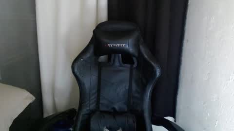 Snapshot of urpinayjenfuckerxxx chatting on 02.12.25 Jenny online show from 02.12.25