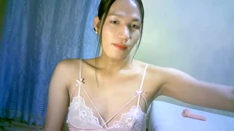 Snapshot of urpinaylovelyjuliaxxx chatting on 12.02.24 queen julia not into CHEAPGUY online show from 12.02.24
